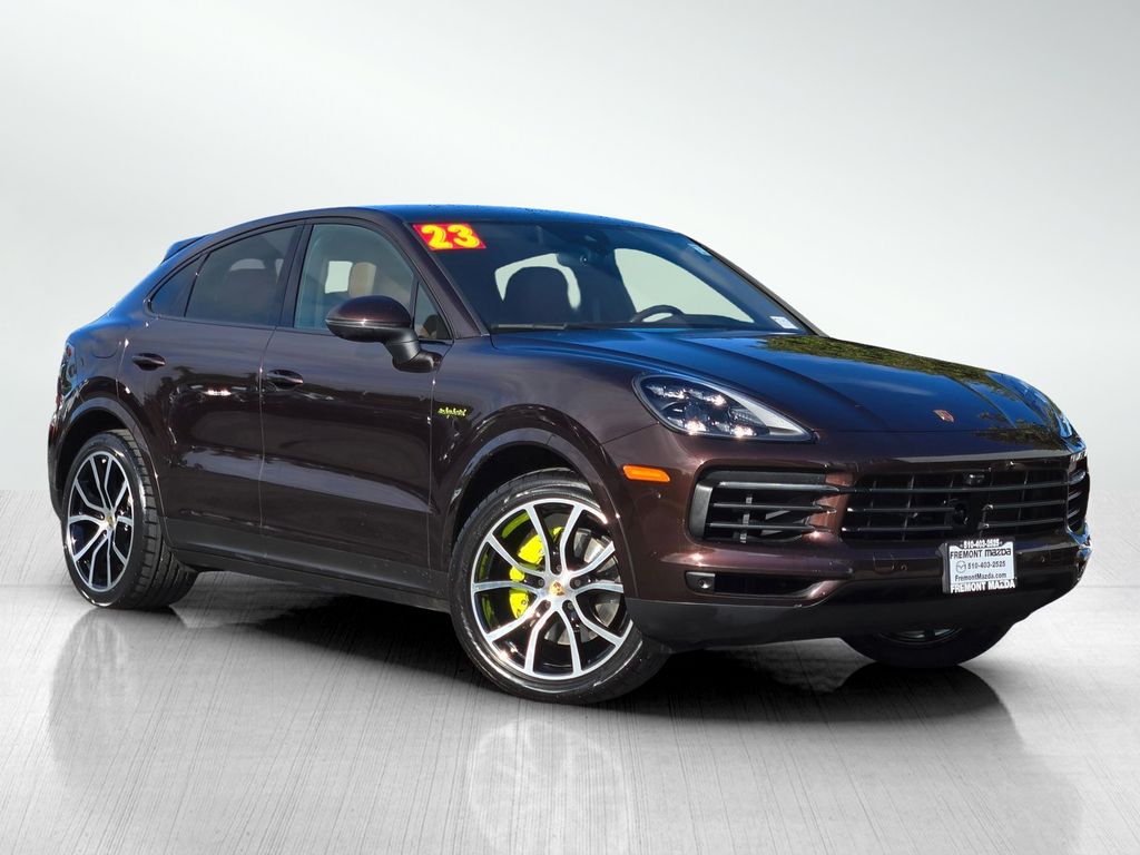 2023 Porsche Cayenne E-Hybrid Coupe