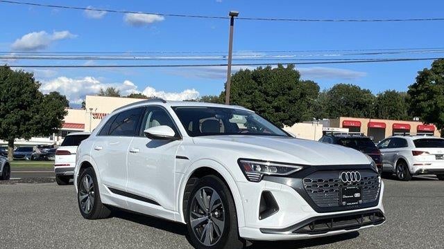 2024 Audi Q8 e-tron